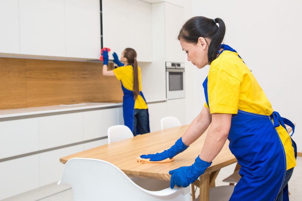 business and office cleaning services | cleaning kitchen